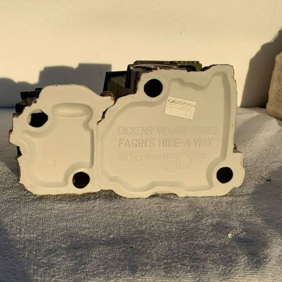 Dept 56 Fagin's Hide-A-Way Dickens Village Lighted Christmas Building - 1991 - Picture 11 of 12